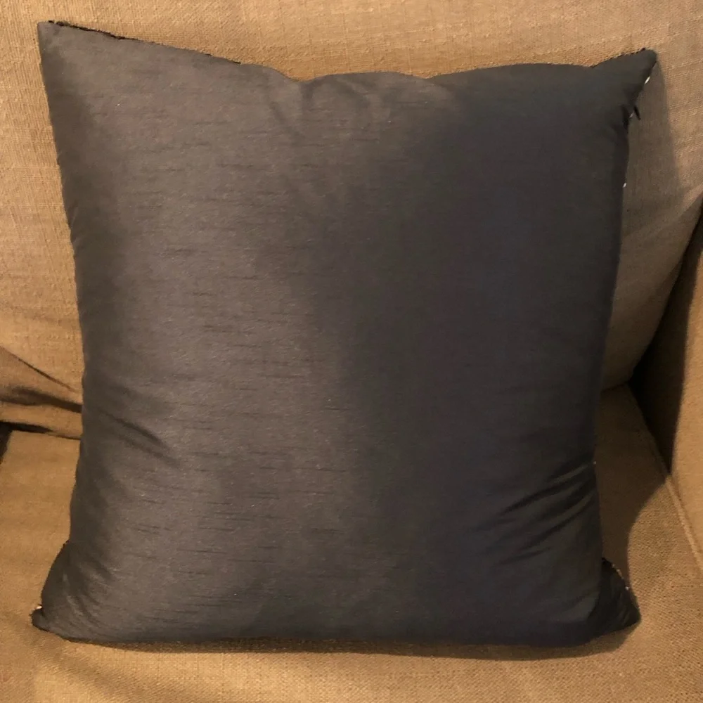 NWOT Aviva Stanoff Mermaid Sequined Black & Champagne Gold Down‎ Pillow 18 x 18